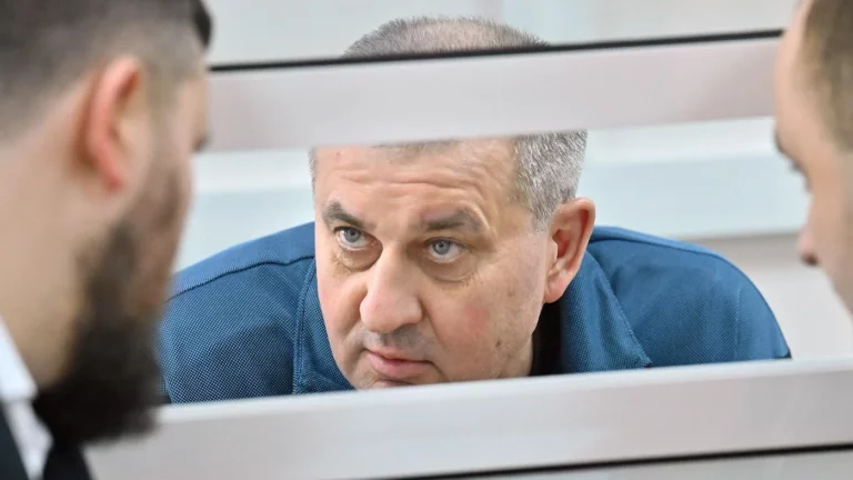 Прокурор запросил 12 лет колонии для генерала Шамарина по делу о взятке