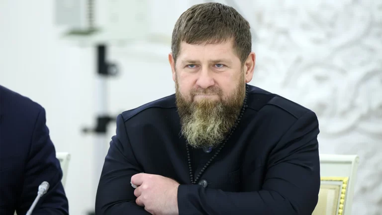 «Придется ответить»: Кадыров поручил наказать семью напавшего на пост ДПС