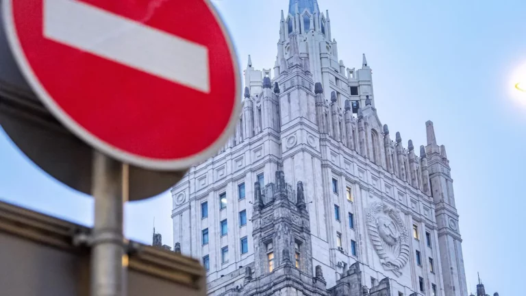 МИД объявил об ответных мерах после санкций Евросоюза против российских СМИ
