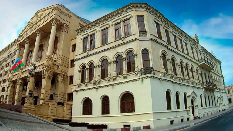 Здание Генпрокуратуры Азербайджана