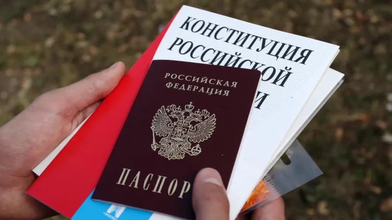 Убийство и групповое изнасилование могут стать основанием для лишения гражданства