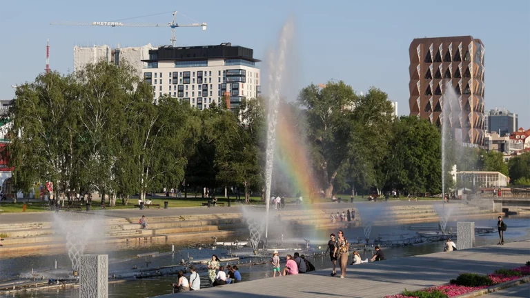 Жаркая погода в Екатеринбурге. Архивное фото