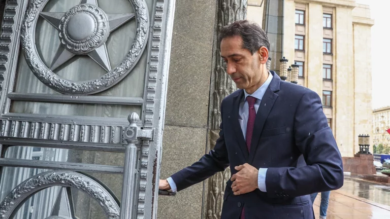 Посол Азербайджана в Москве Рахман Мустафаев 