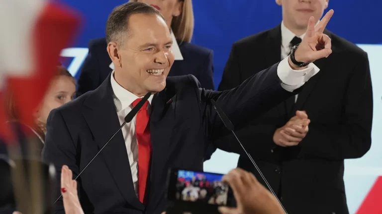 Инаугурация Кароля: чем известен новый президент Польши Навроцкий