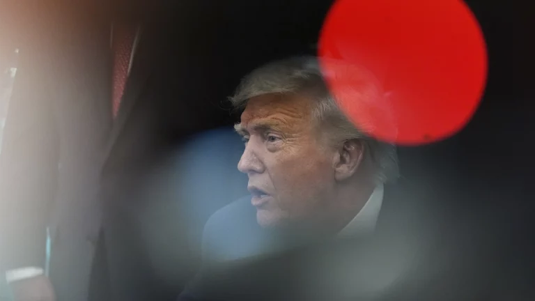 Трамп заявил о невозможности возвращения Крыма Украине