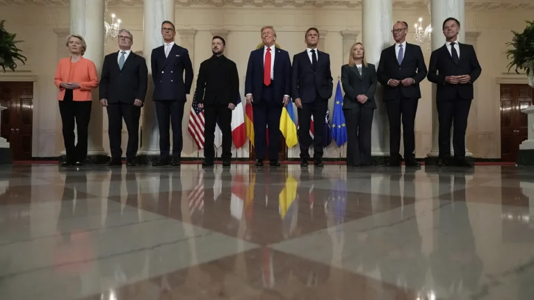 «Предложить Америке отказаться от Флориды»: Мерц и Макрон оценили саммит в США