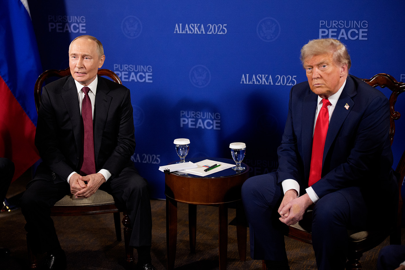 Как прошла встреча Путина и Трампа на Аляске. Главные фотографии