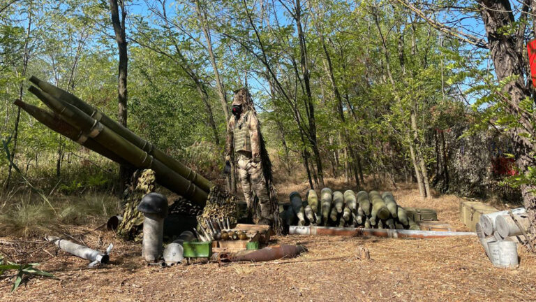Атака зомби и небеса без дронов. Путевые заметки журналиста RTVI с Донбасса