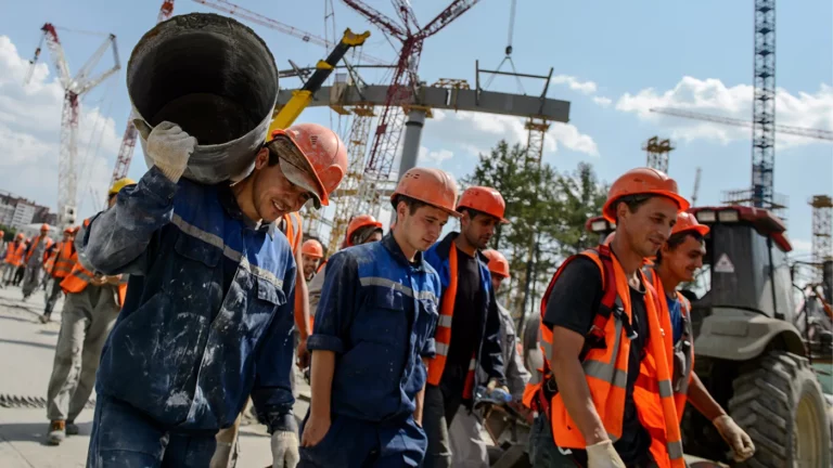 «Запрет диаспор»: Миронов раскрыл, что ждет трудовых мигрантов в России