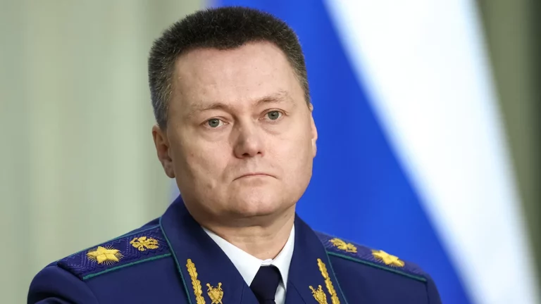 Генпрокурор Краснов подал заявление на должность главы Верховного суда