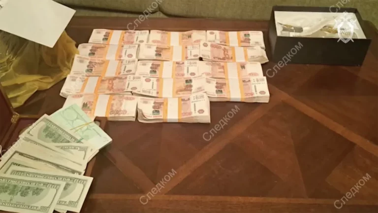 У экс-замначальника тыла внутренних войск изъяли многомиллионное имущество