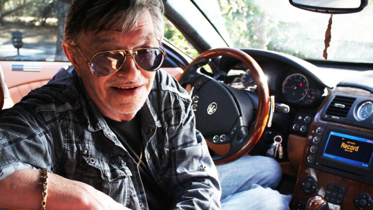 В поле зрения растворился объект: умер композитор Юрий Чернавский