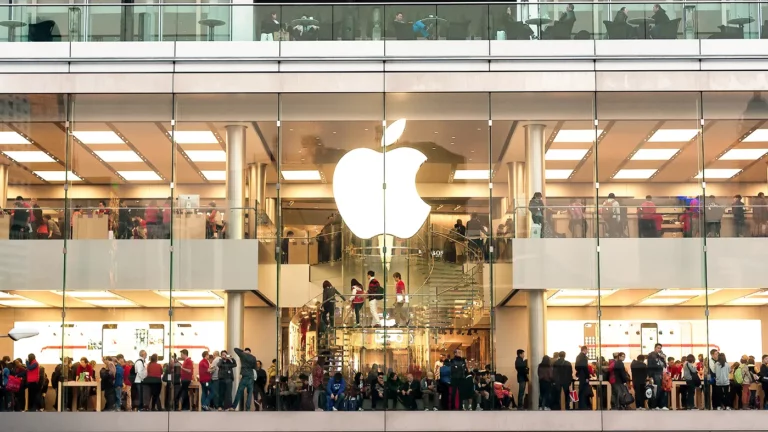 17-й айфон может быть представлен Apple 9 сентября: что о нем известно?