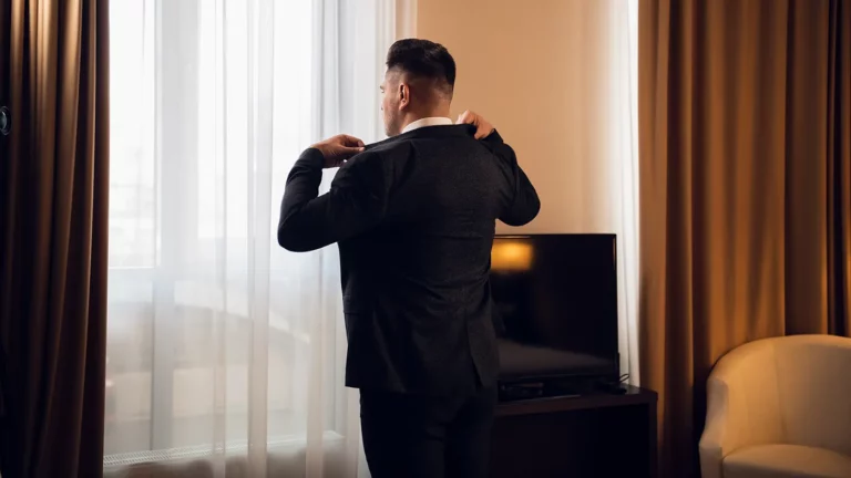 Пиджак или квартира: что выбрать за 12 миллионов?