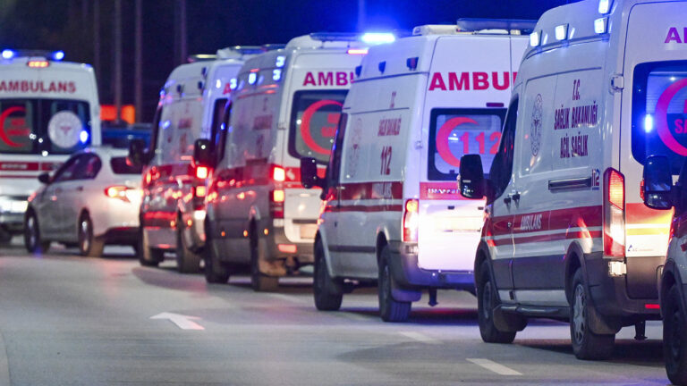 Почти два десятка российских туристов попали в больницу после ДТП в Турции