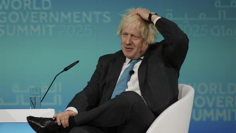 Выяснилось, как экс-премьер Британии Борис Джонсон торговал своими связями