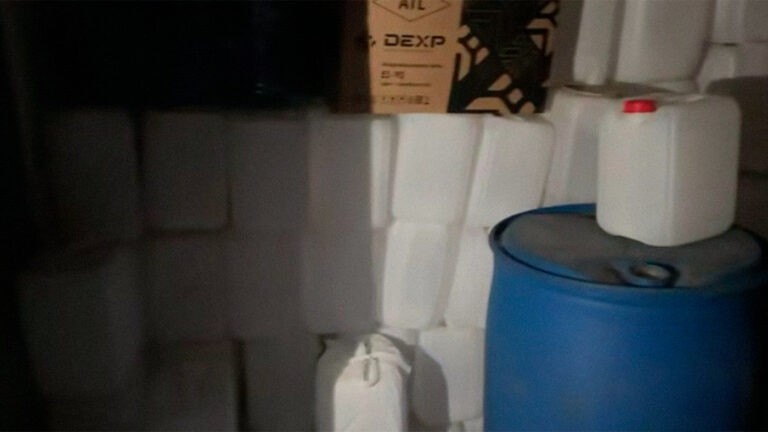 Два десятка умерших: новые подробности массового отравления алкоголем в Ленобласти