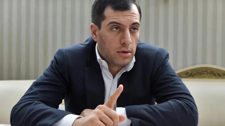 Архивное фото. Борис Авакян