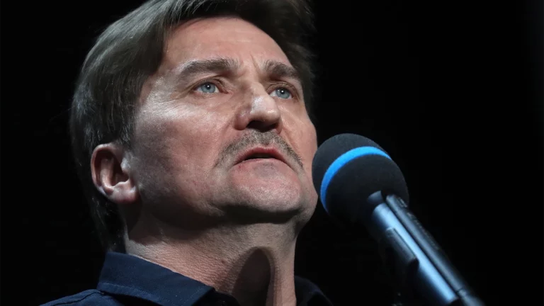 Стали известны дата и место похорон утонувшего в Болгарии режиссера Юрия Бутусова