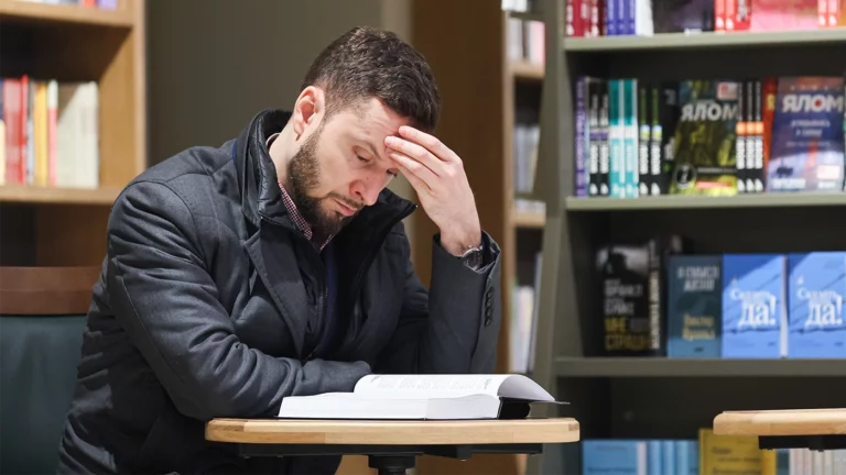 Россияне стали чаще интересоваться книгами про нефть