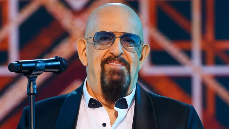 Певец Михаил Шуфутинский