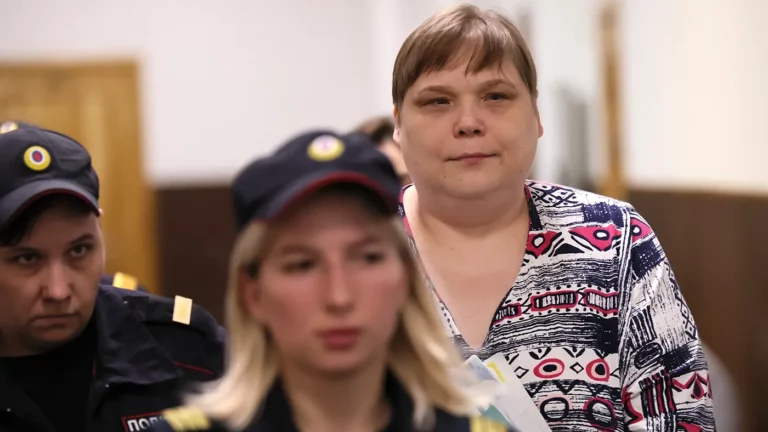 Архивное фото. Александра Баязитова (справа)