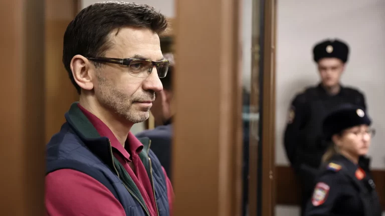 Архивное фото. Михаил Абызов