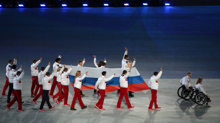 «Долгожданная новость»: российским паралимпийцам вернули флаг и гимн