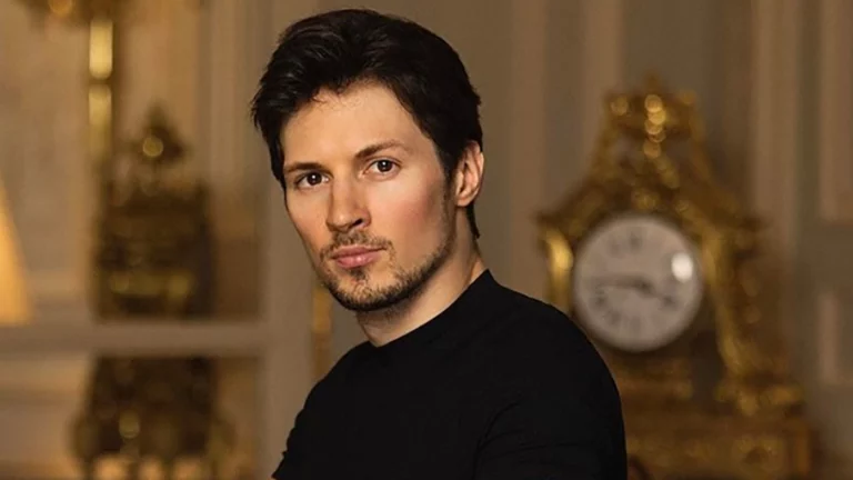 «Надеюсь лично поздравить в Дубае»: Дуров обратился к чемпионам мира из СПбГУ