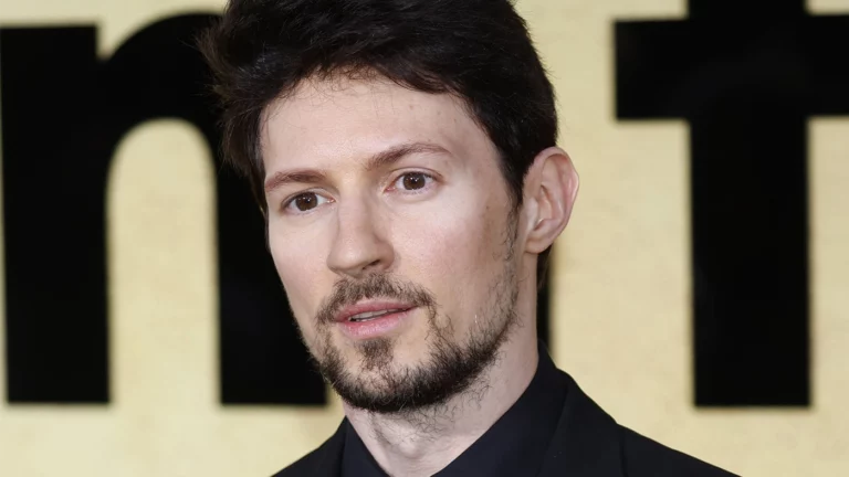 «Белый человек из Восточной Европы»: Дуров поспорил с Маском о «славянах-рабах»