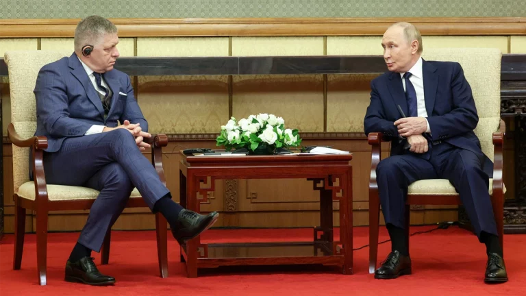 «Не хочу сравнивать с животными»: о чем Путин заявил в Китае премьеру Словакии