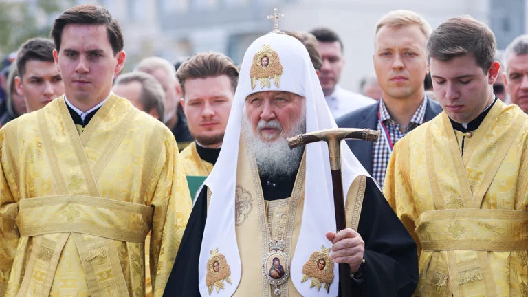 Патриарх назвал храмы «духовными бензоколонками» для подкрепления верующих