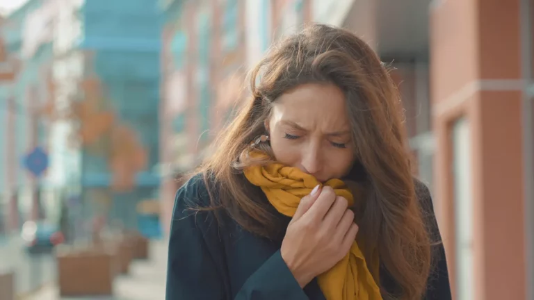 «Самочувствие ухудшается»: как отличить начало туберкулеза от обычного кашля