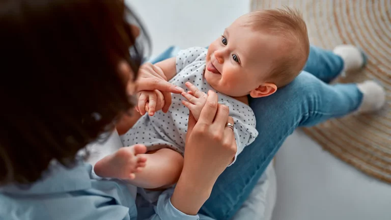 «Благодатная ограда»: в России предложили не публиковать снимки некрещеных детей