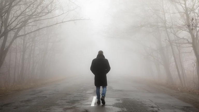 Феномен одиночества: почему у поколения 30+ нет друзей