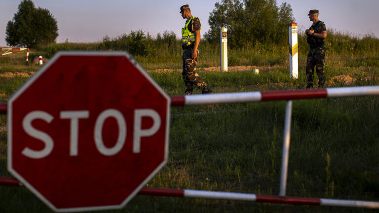 «Начнем стрелять направо и налево»: Литва хочет ограничить транзит с Калининградом