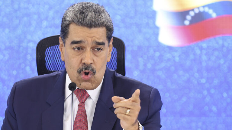 Политолог высказался о возможном свержении Мадуро силами ЦРУ