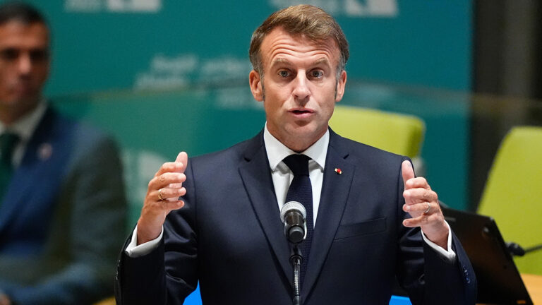 Эмманюэль Макрон