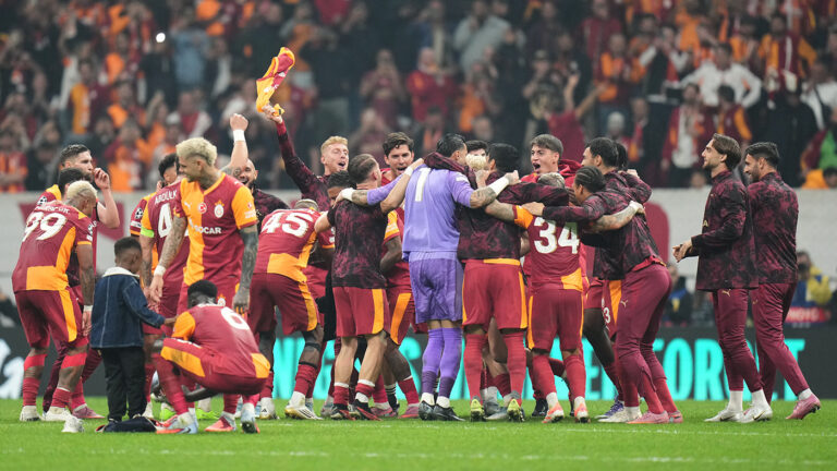 Роман Абрамович намерен купить крупнейший футбольный клуб Турции