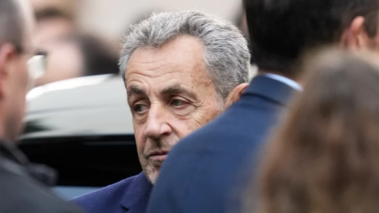 Daily Mail: заключенные парижской тюрьмы La Santé устроили травлю Саркози