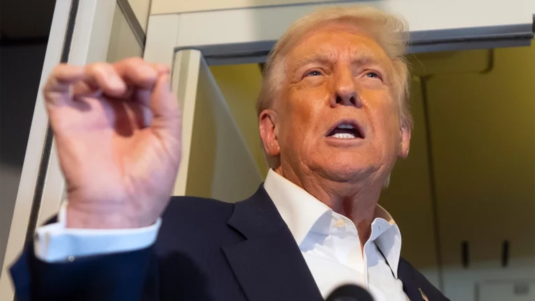 Стал известен важный шаг Трампа после предупреждения Путина о «Томагавках»