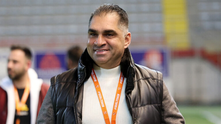 Ставрос Димостенус