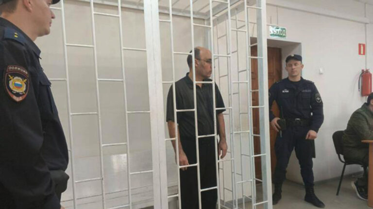 «Еще и придет героем»: обезглавивший женщину и убивший ее сына уралец ушел на СВО