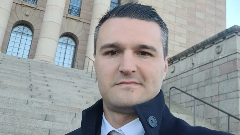 Финский политик призвал признать Россию в ее новых границах