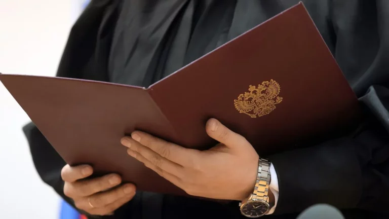 Российский суд впервые оштрафовал блогера за рекламу в Instagram*