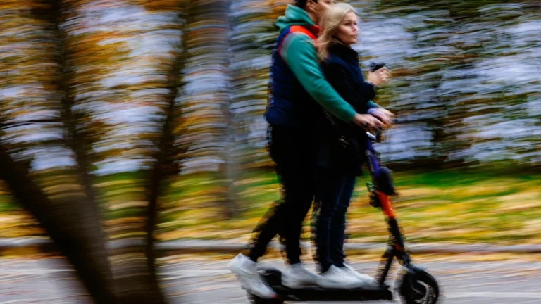 Самокатчиков-нарушителей в Туле будет искать ИИ