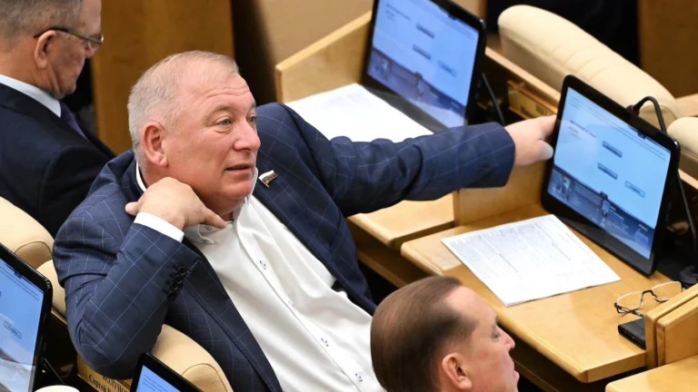 Генпрокурор попросил лишить неприкосновенности депутата от «ЕР» Вороновского