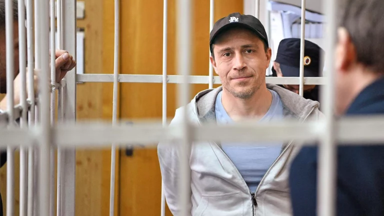 Хакеру Врублевскому дали 10 лет за хищение денег клиентов Сбербанка