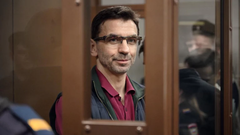 Против осужденного экс-министра Абызова возбудили уголовное дело о мошенничестве