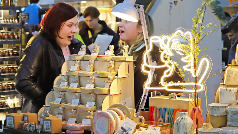 В кабмине и АП обсуждают смягчение условий уплаты НДС для малого бизнеса